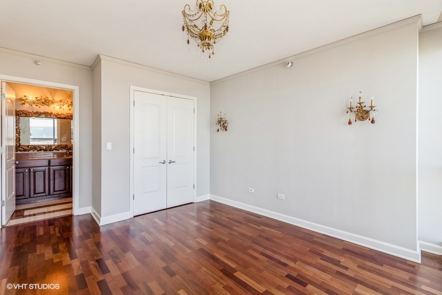 420 E WATERSIDE Drive Unit: 2214