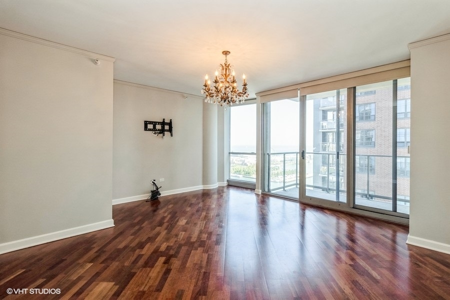420 E WATERSIDE Drive Unit: 2214