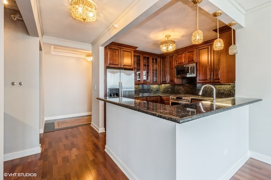 420 E WATERSIDE Drive Unit: 2214