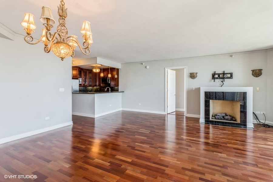 420 E Waterside Drive Unit: 2214