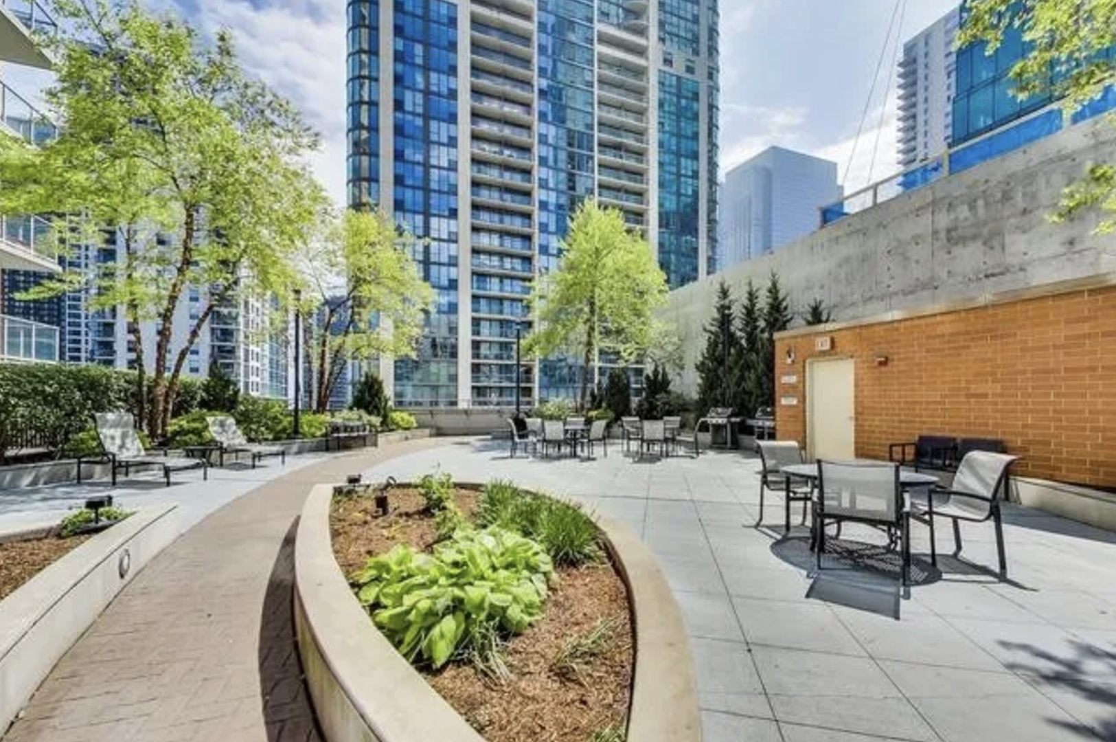 420 E WATERSIDE Drive Unit: 1111