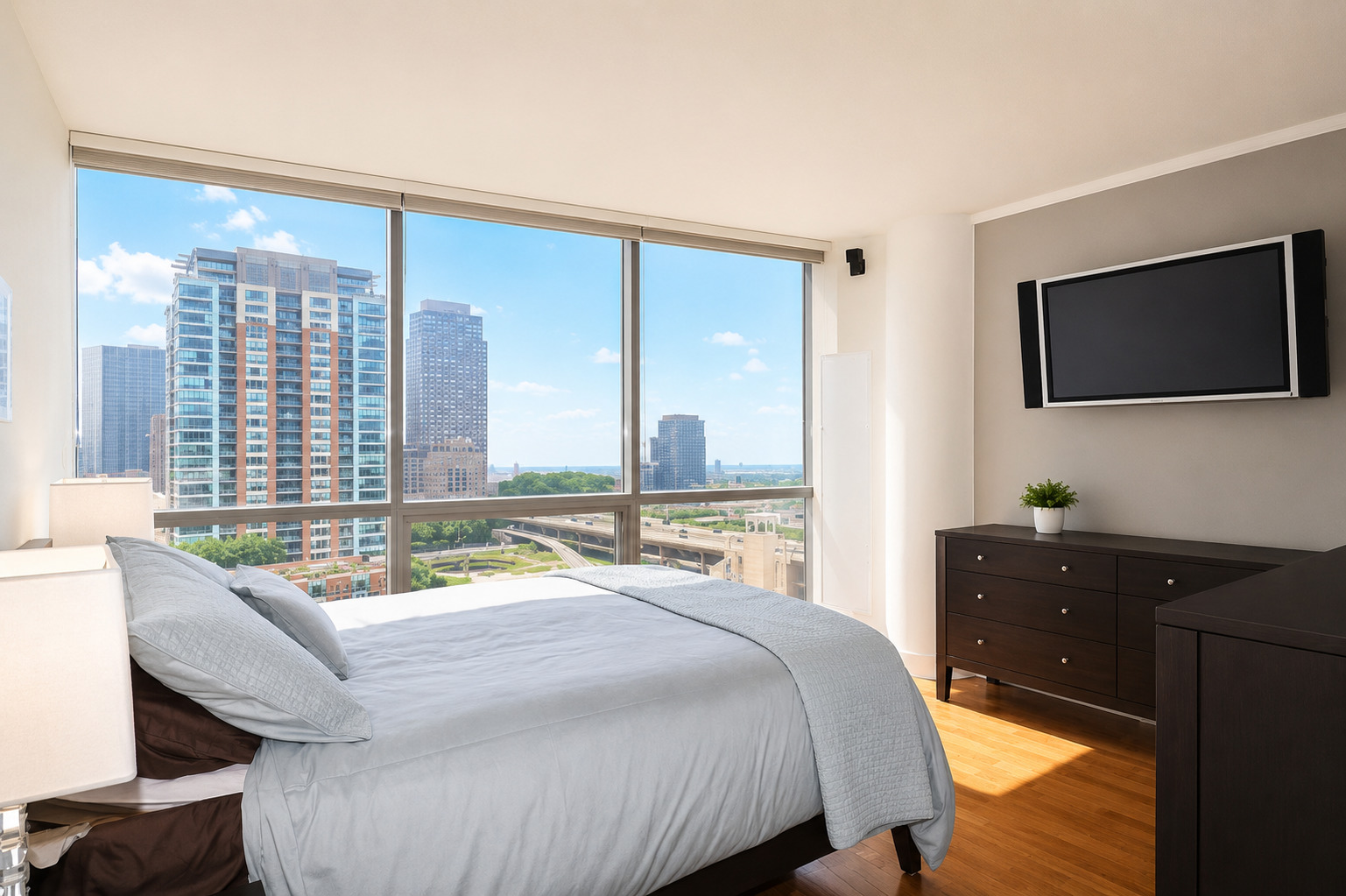 420 E WATERSIDE Drive Unit: 1111