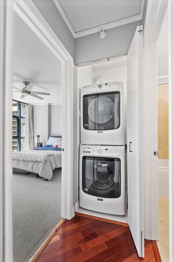 201 N WESTSHORE Drive Unit: 903