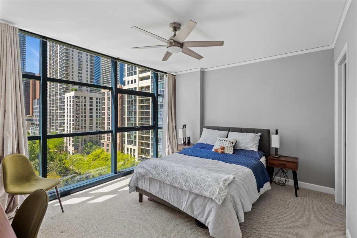201 N WESTSHORE Drive Unit: 903