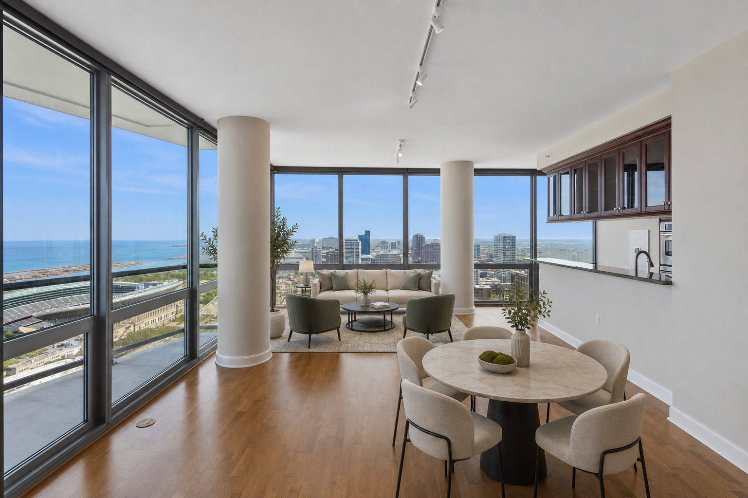 1235 S Prairie Avenue Unit: 3504