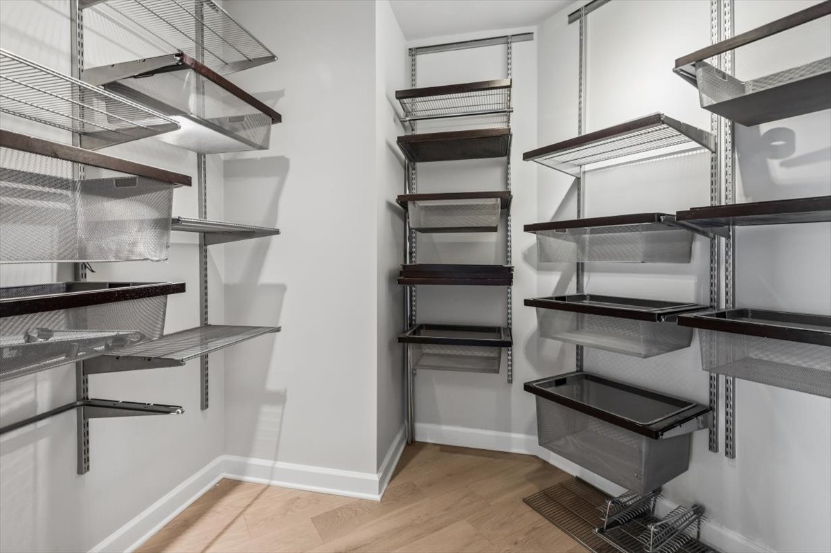 420 E WATERSIDE Drive Unit: 2214