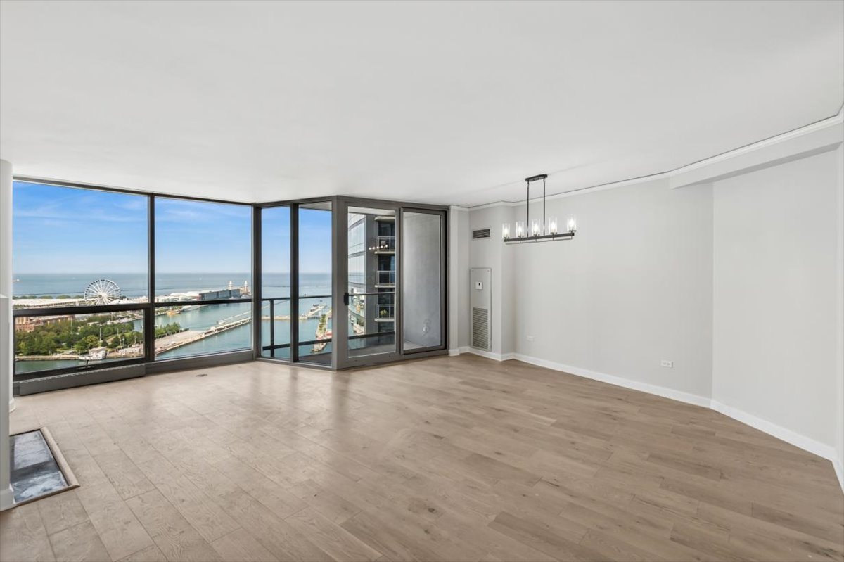 420 E WATERSIDE Drive Unit: 2214