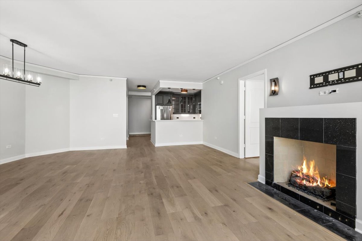 420 E WATERSIDE Drive Unit: 2214