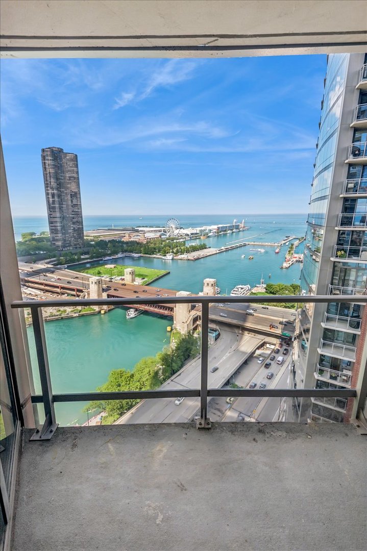 420 E WATERSIDE Drive Unit: 2214