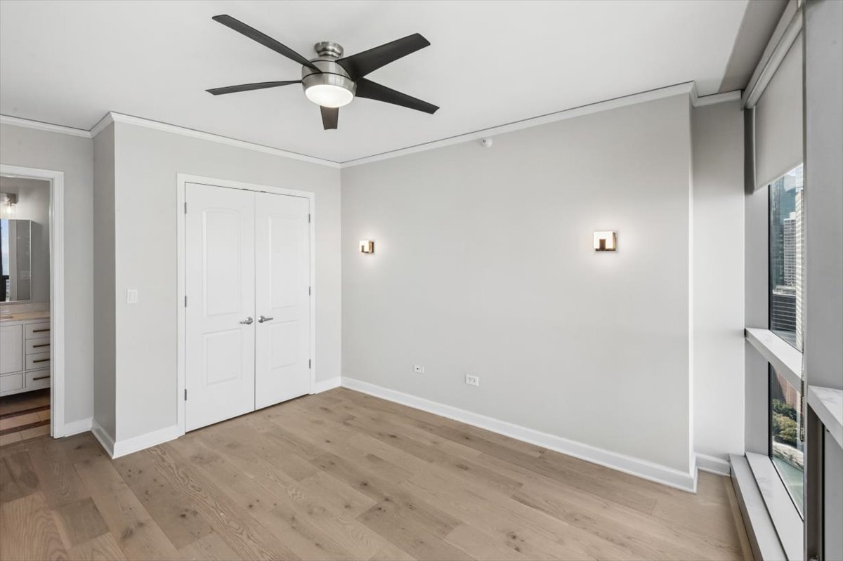 420 E WATERSIDE Drive Unit: 2214