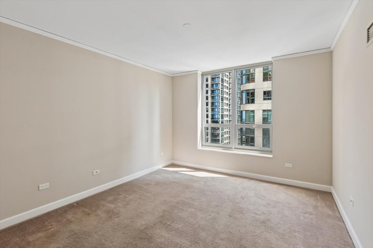 420 E Waterside Drive Unit: 807