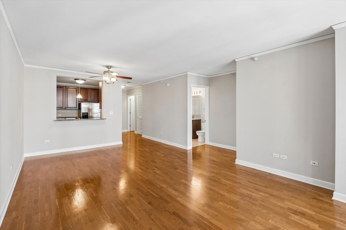 420 E Waterside Drive Unit: 807