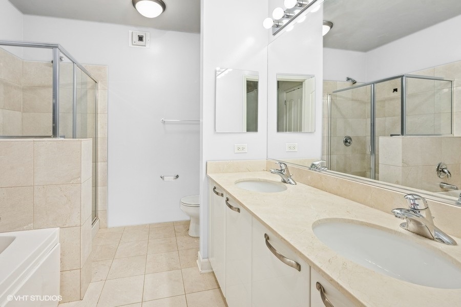 450 E Waterside Drive Unit: 1808