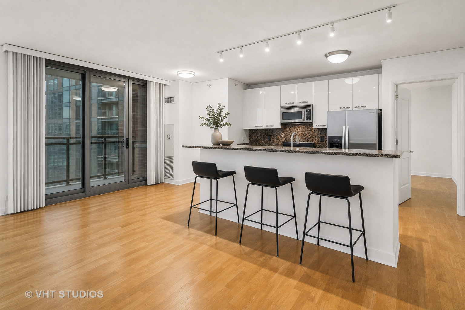 450 E Waterside Drive Unit: 1808
