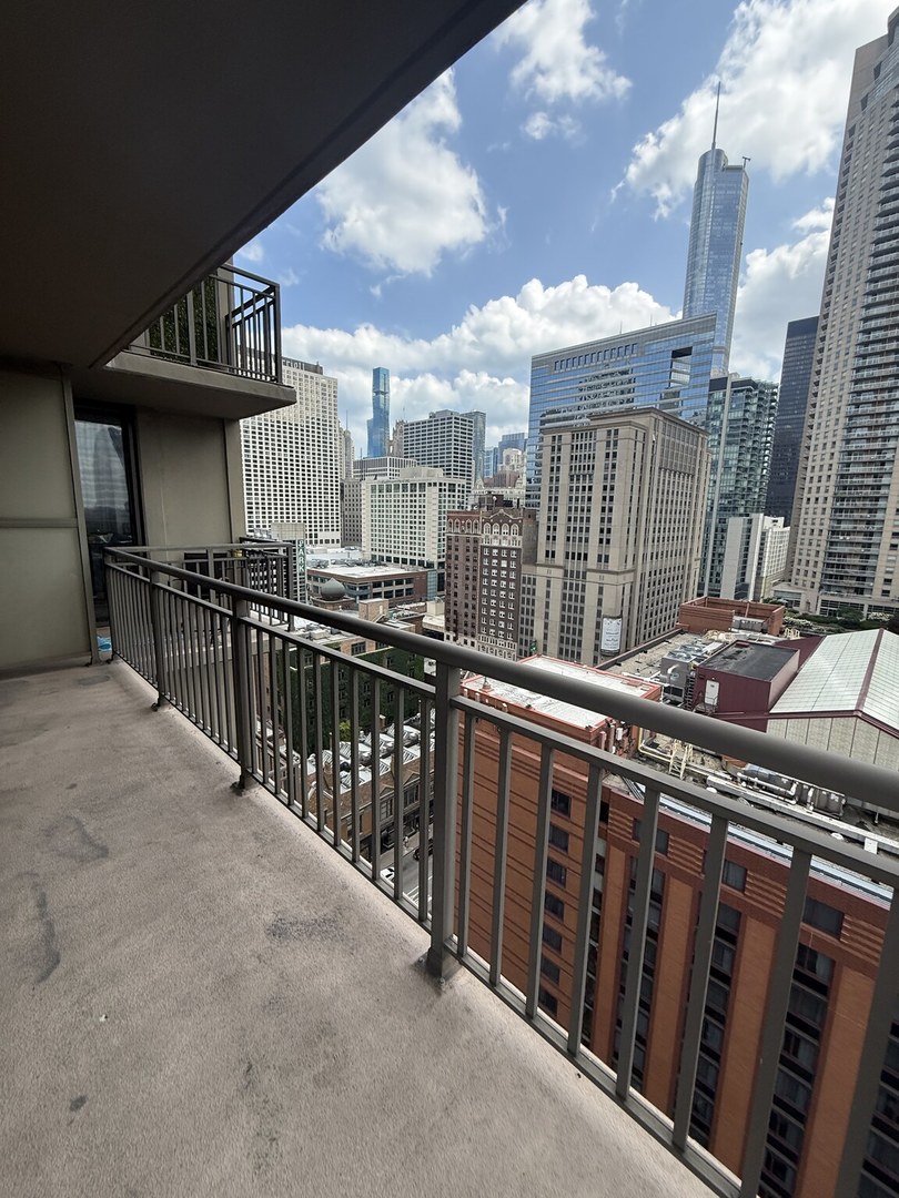 630 N State Street Unit: 1808