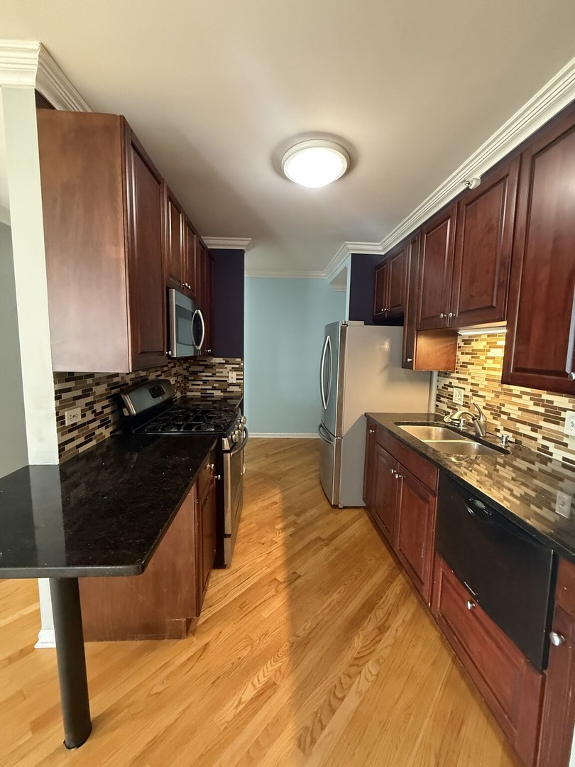 630 N State Street Unit: 1808