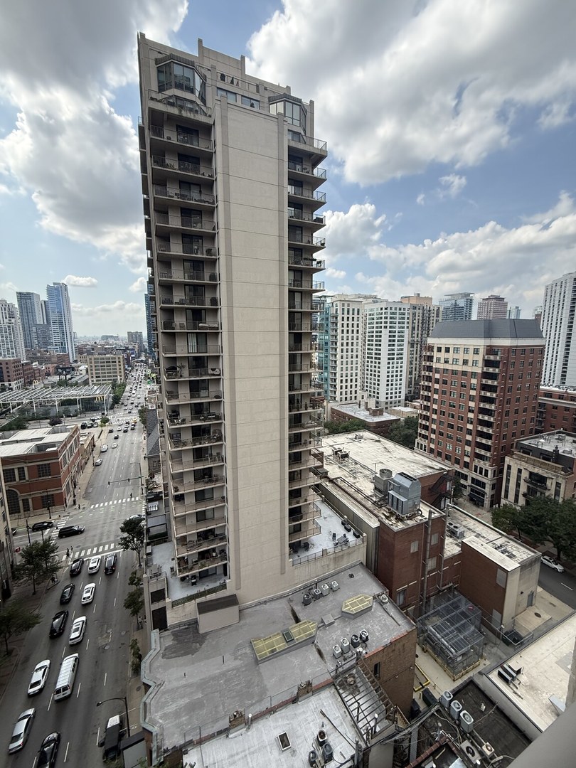 630 N State Street Unit: 1808