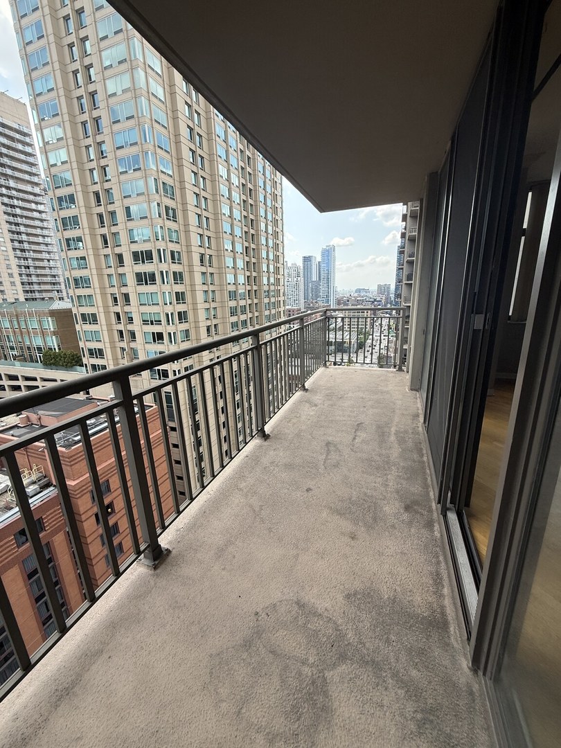 630 N State Street Unit: 1808