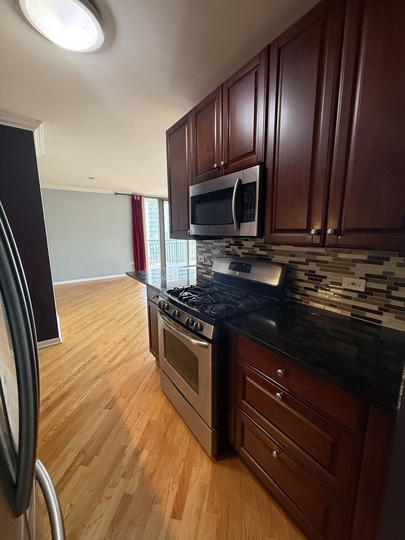 630 N State Street Unit: 1808