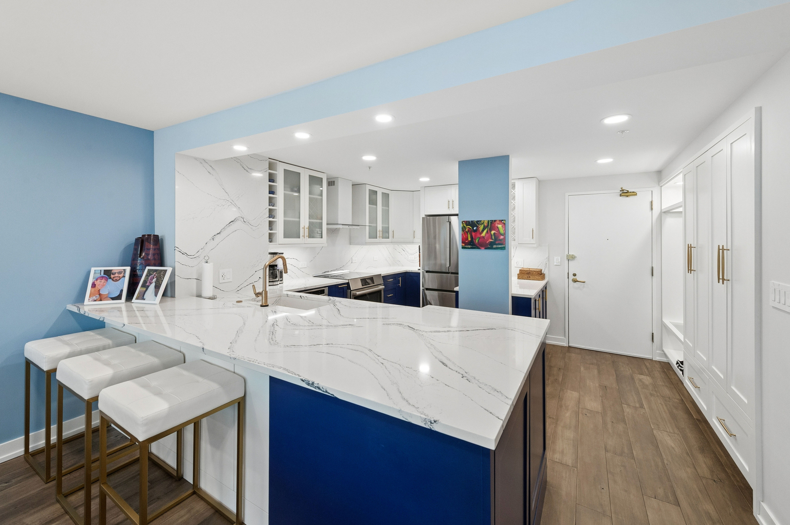 195 N HARBOR Drive Unit: 2408