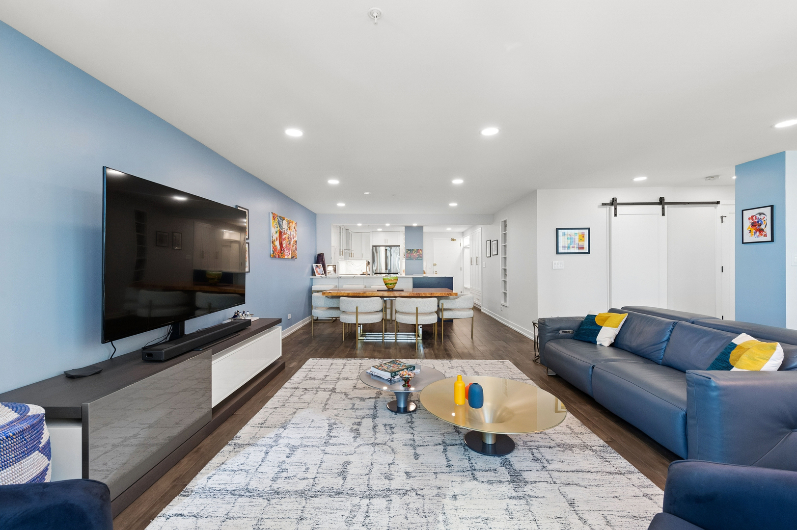 195 N HARBOR Drive Unit: 2408