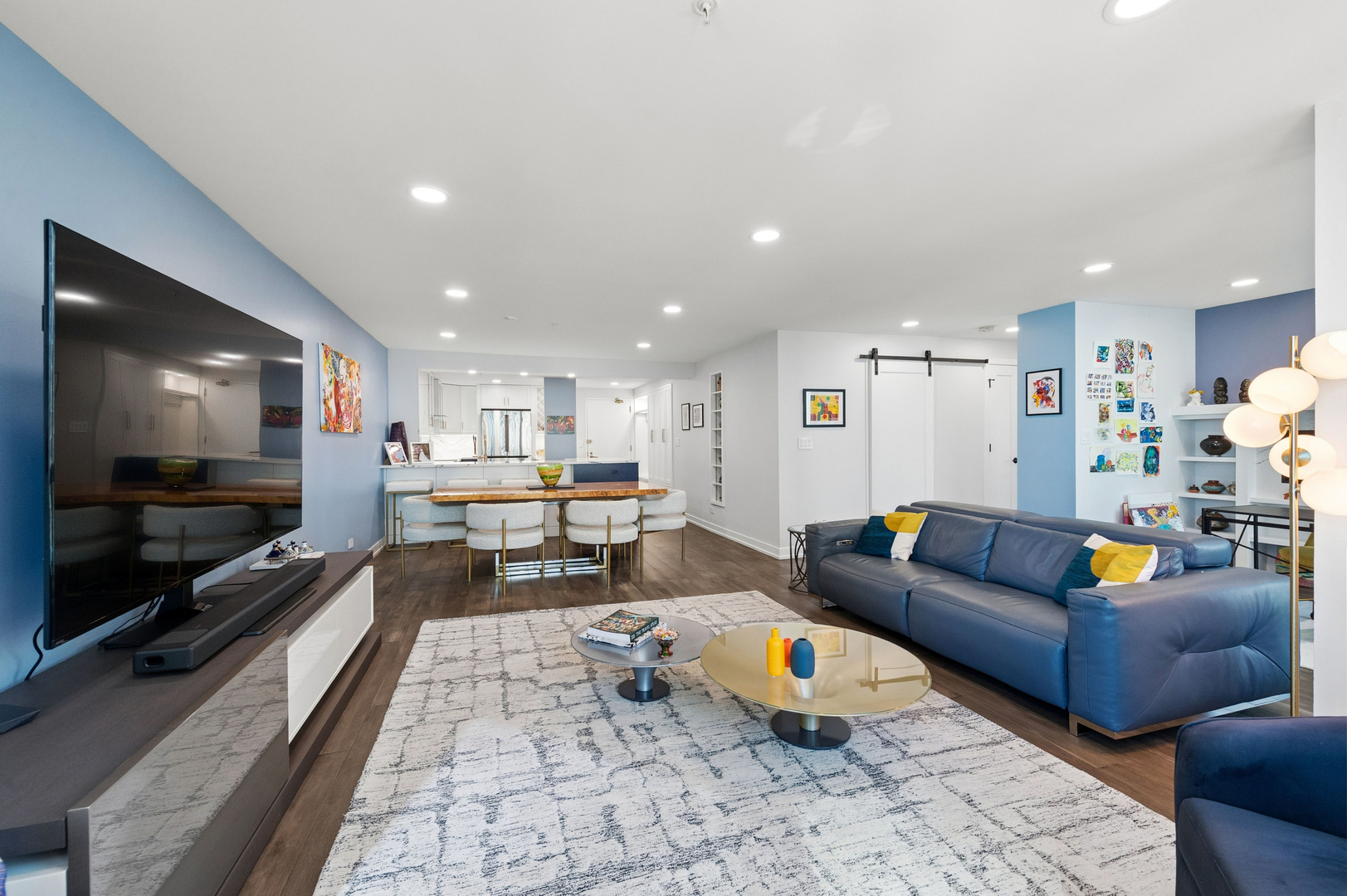 195 N HARBOR Drive Unit: 2408