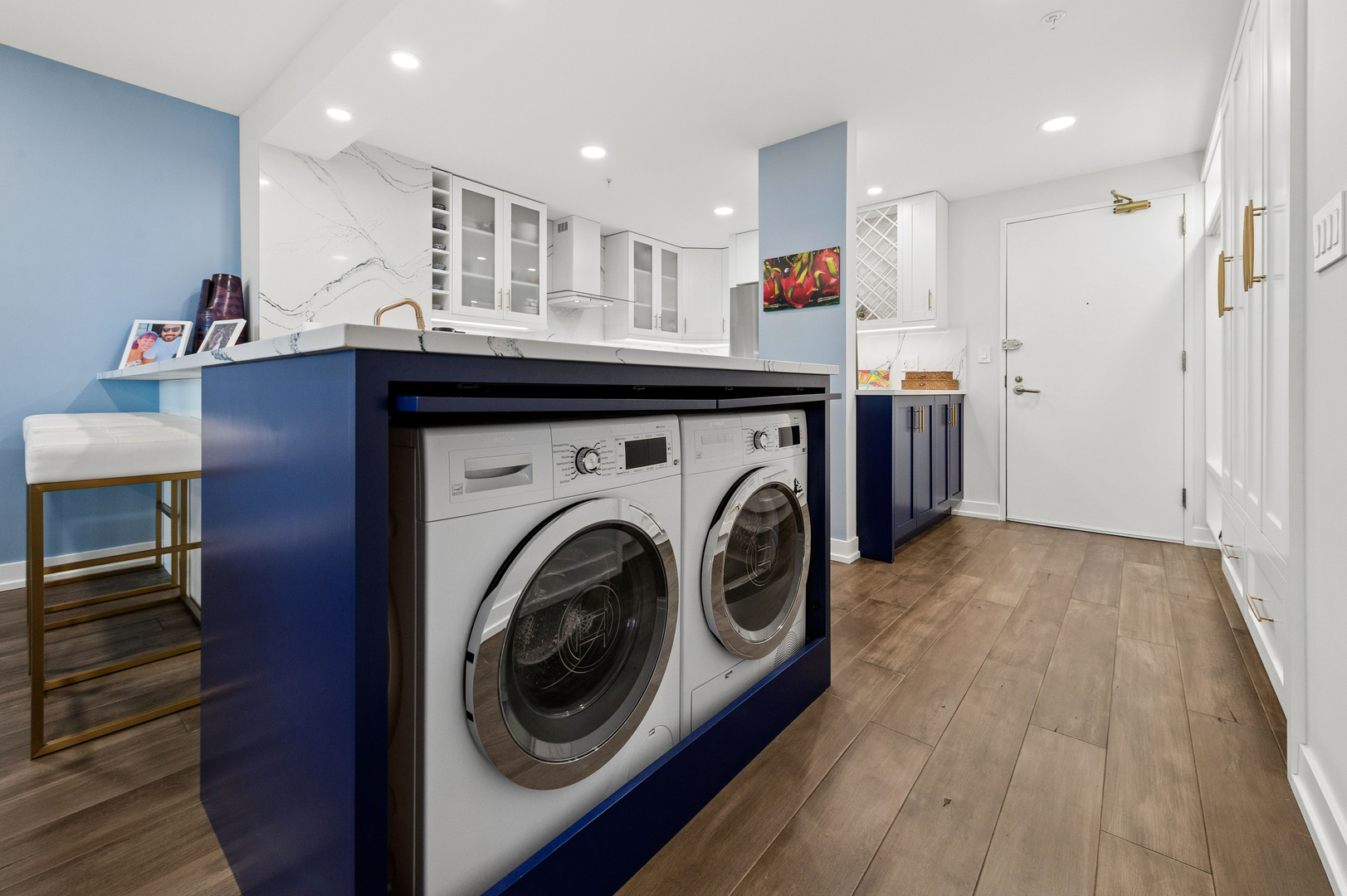 195 N HARBOR Drive Unit: 2408