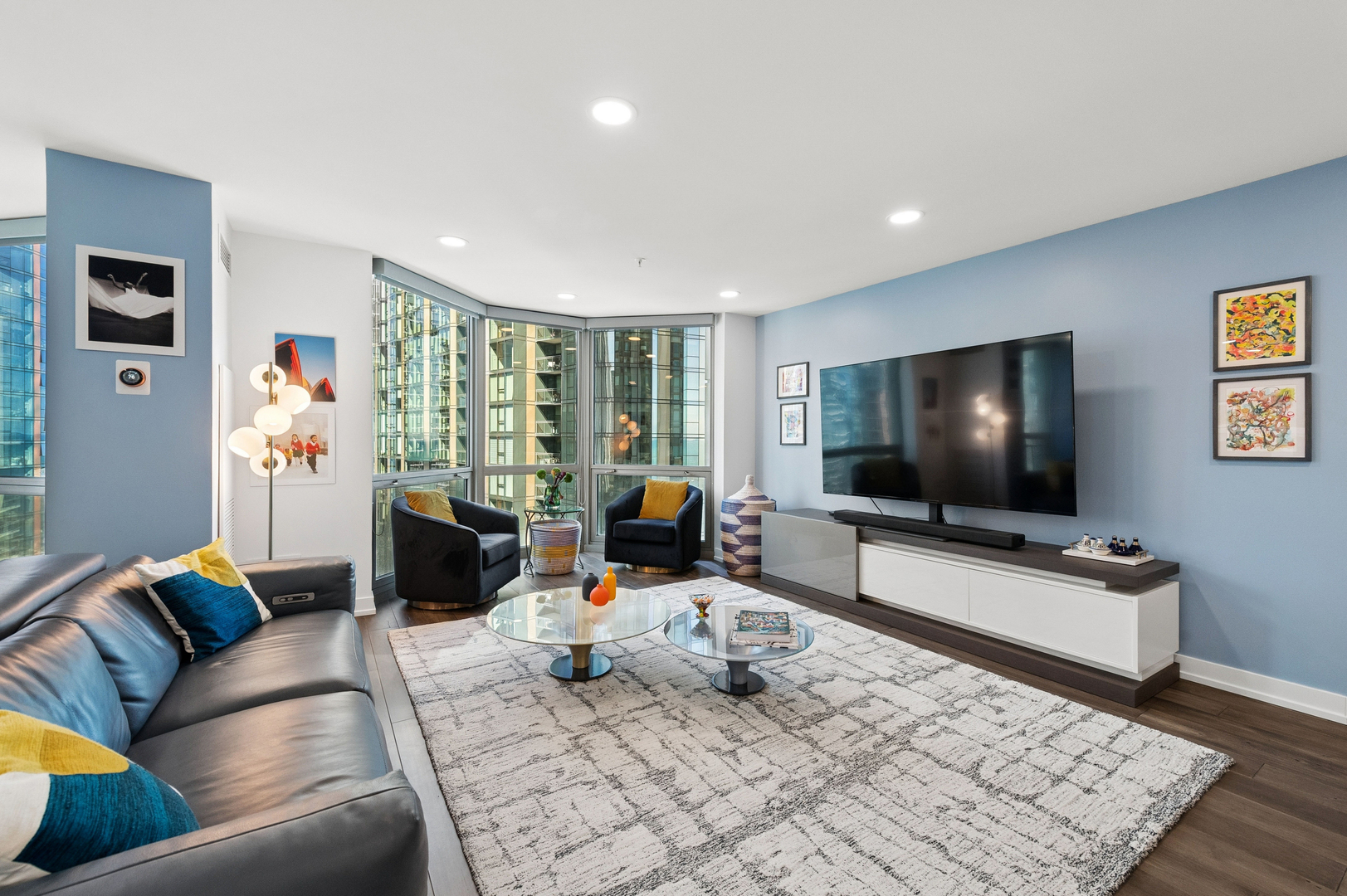 195 N HARBOR Drive Unit: 2408