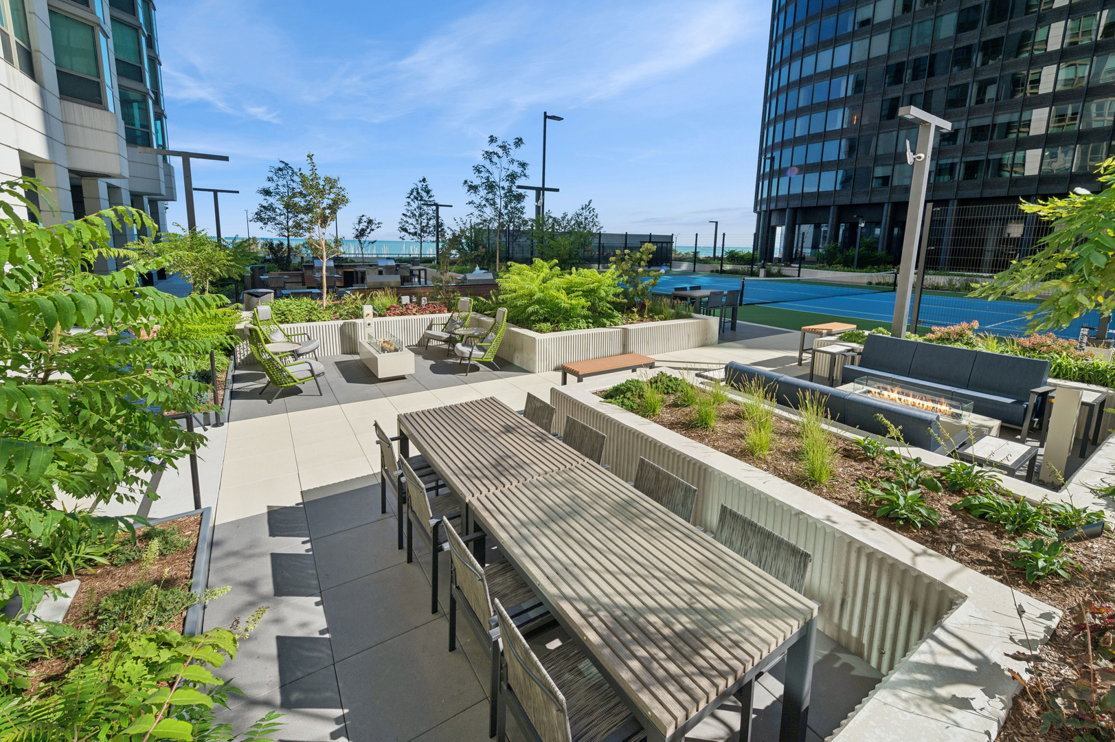 195 N HARBOR Drive Unit: 2408