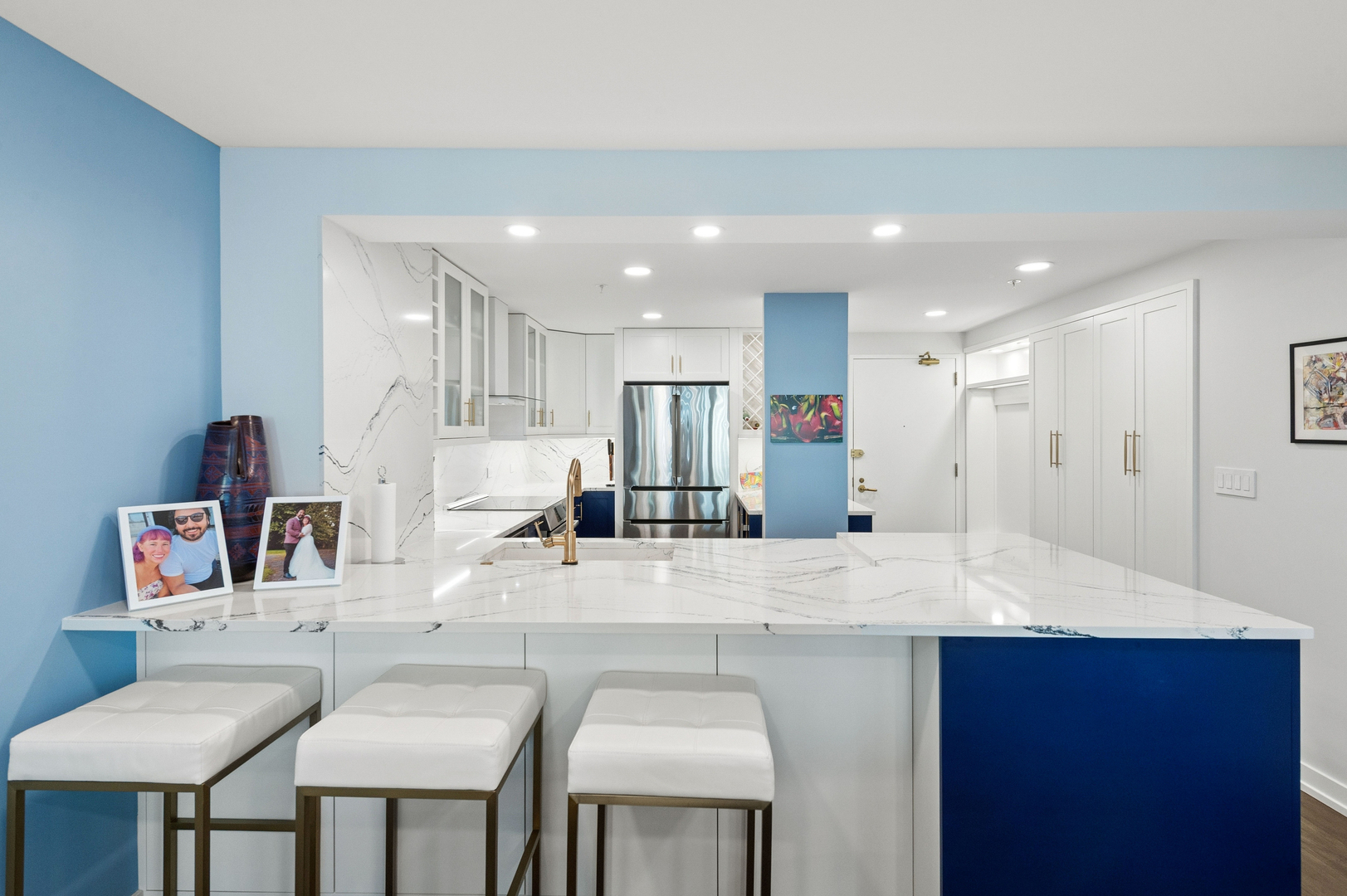 195 N HARBOR Drive Unit: 2408