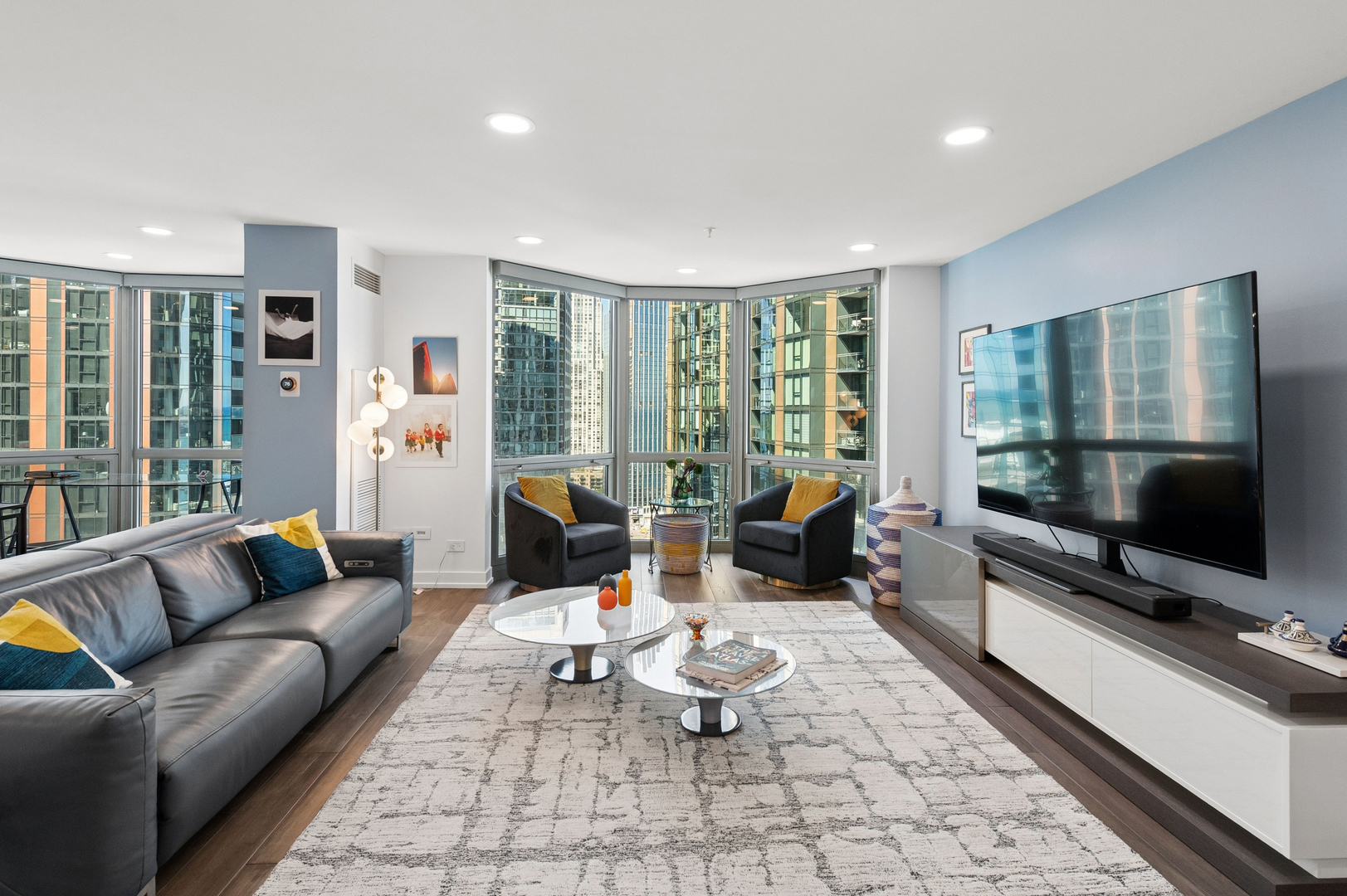 195 N HARBOR Drive Unit: 2408