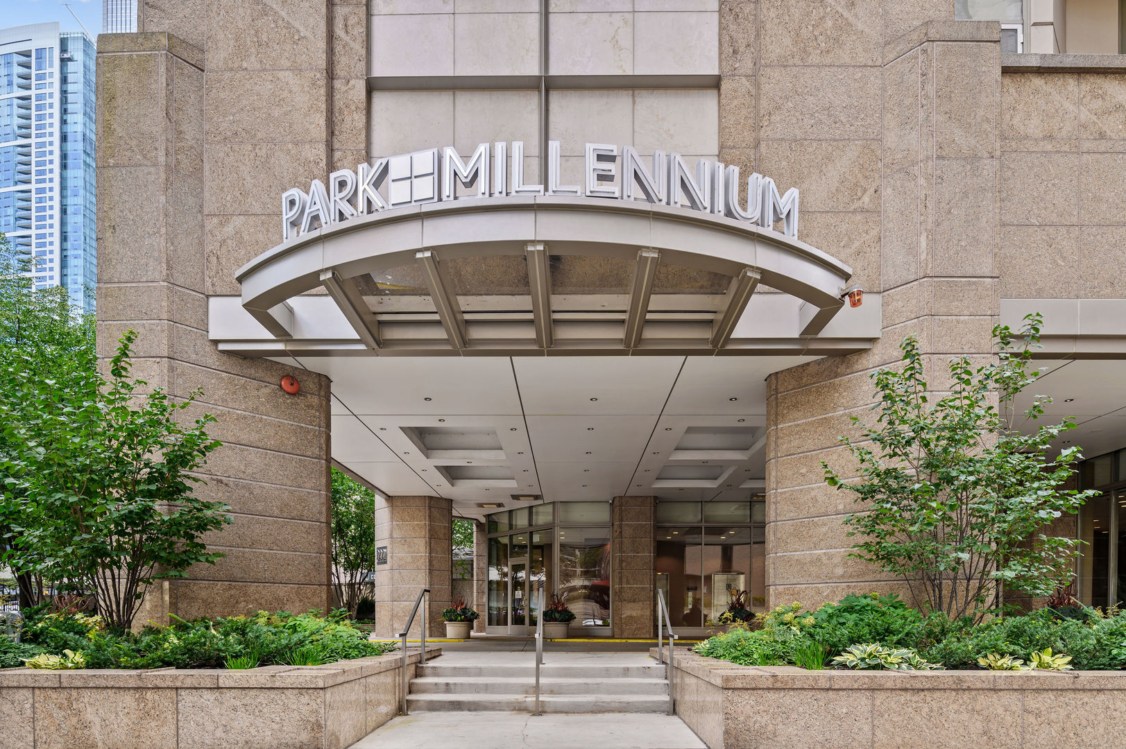 222 N COLUMBUS Drive Unit: 2209