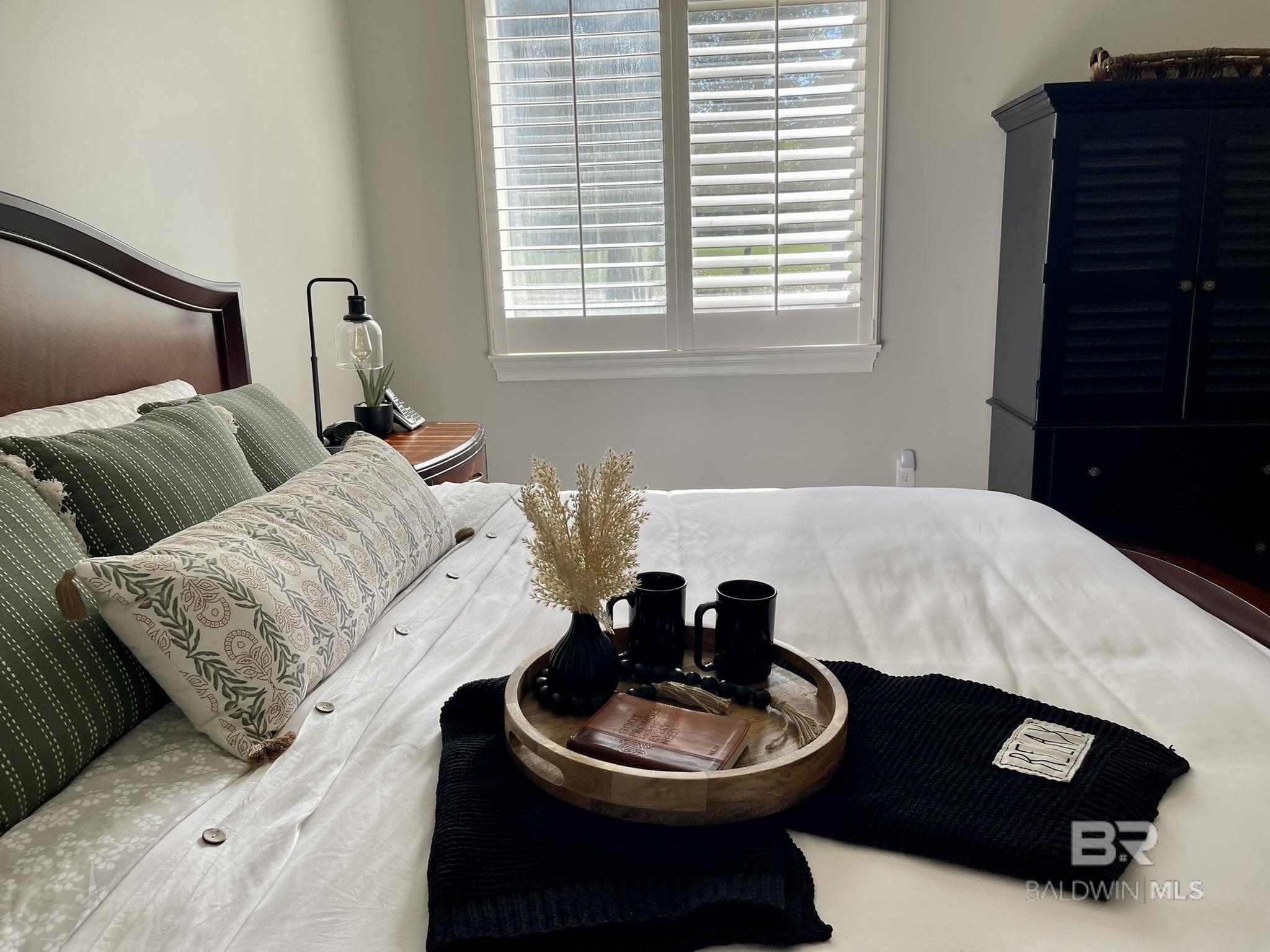 200 Peninsula Boulevard H-102