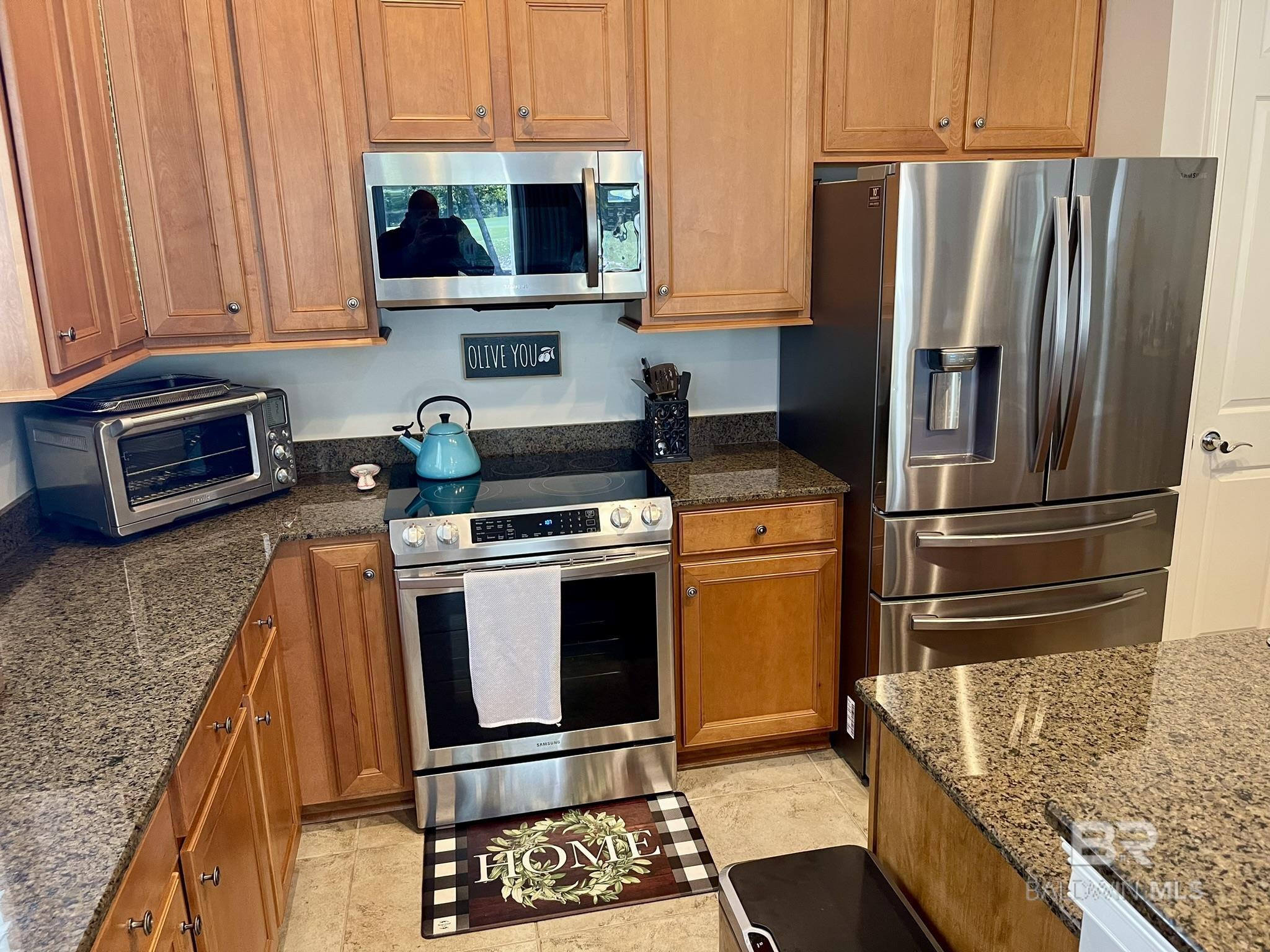 200 Peninsula Boulevard H-102