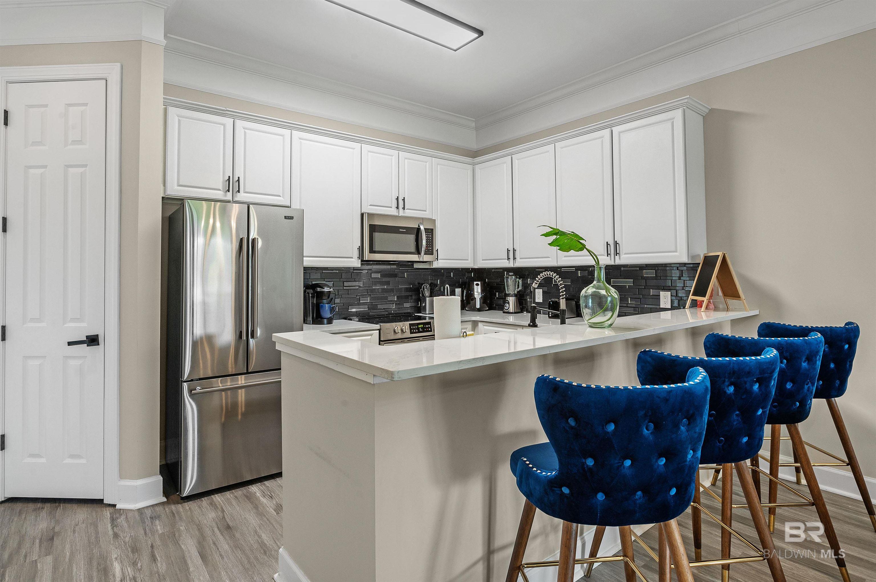 200 Peninsula Boulevard B203