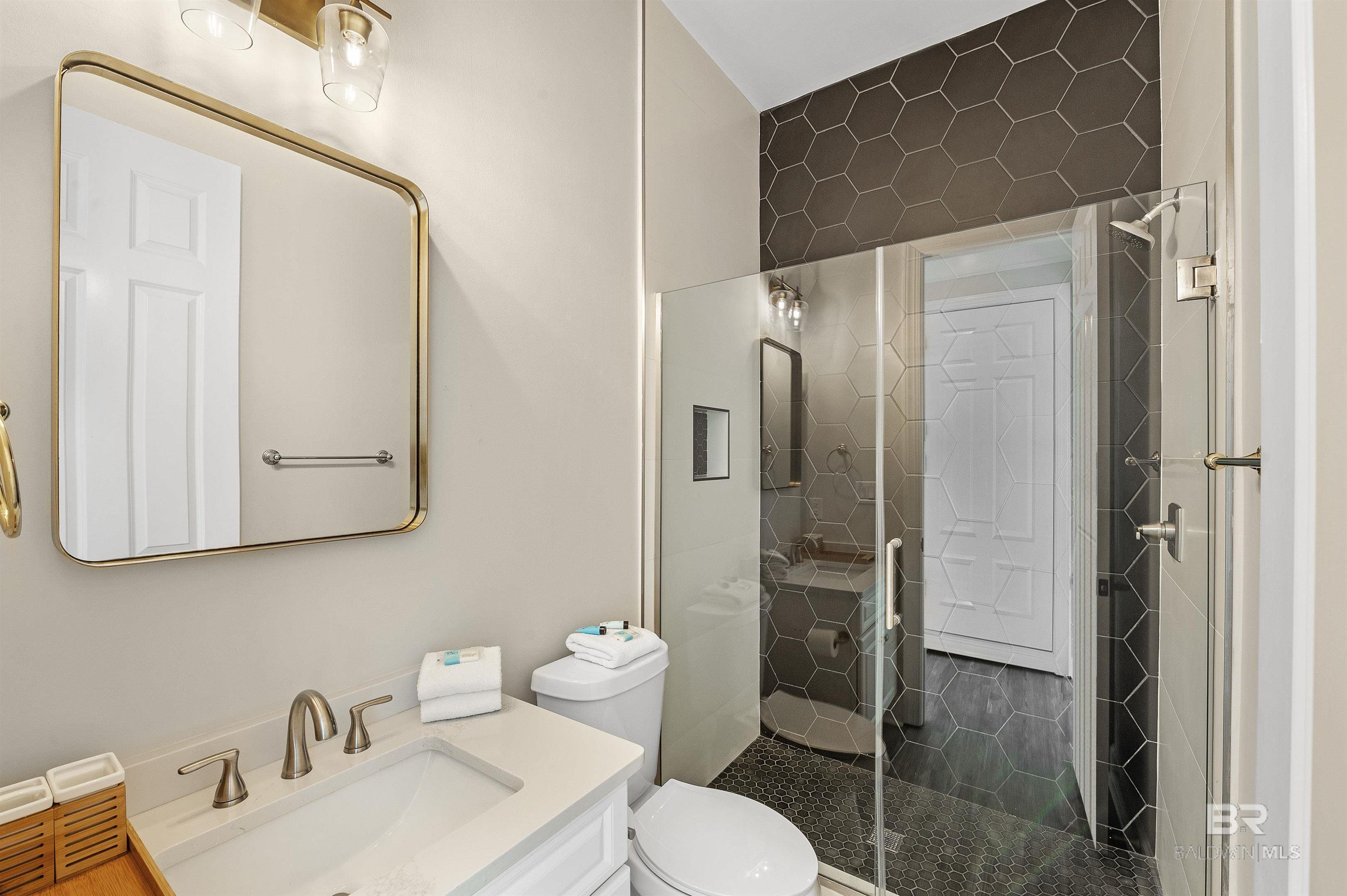 200 Peninsula Boulevard B203