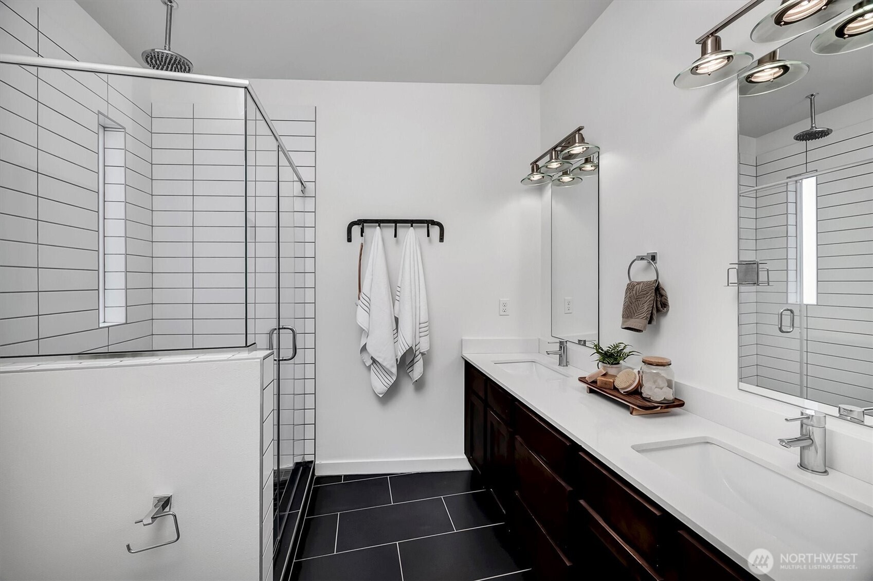 1915 25th Avenue S Unit: Unit D