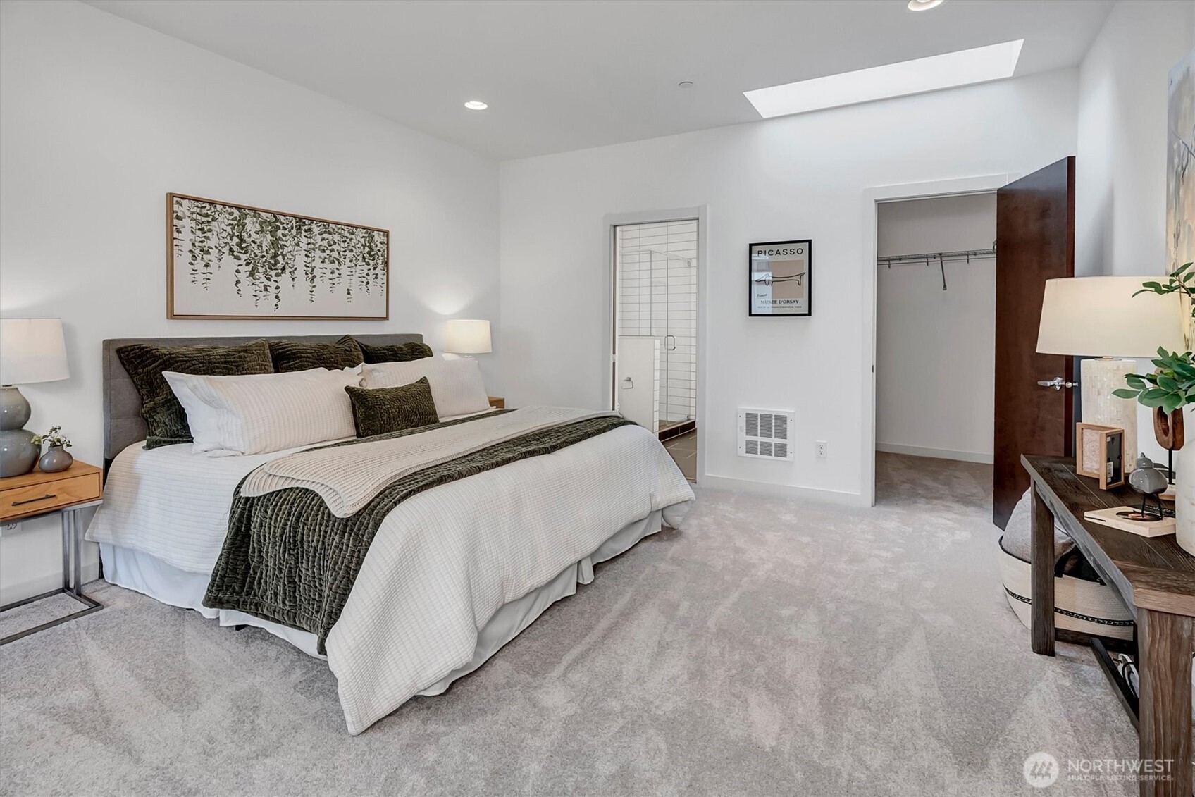 1915 25th Avenue S Unit: Unit D