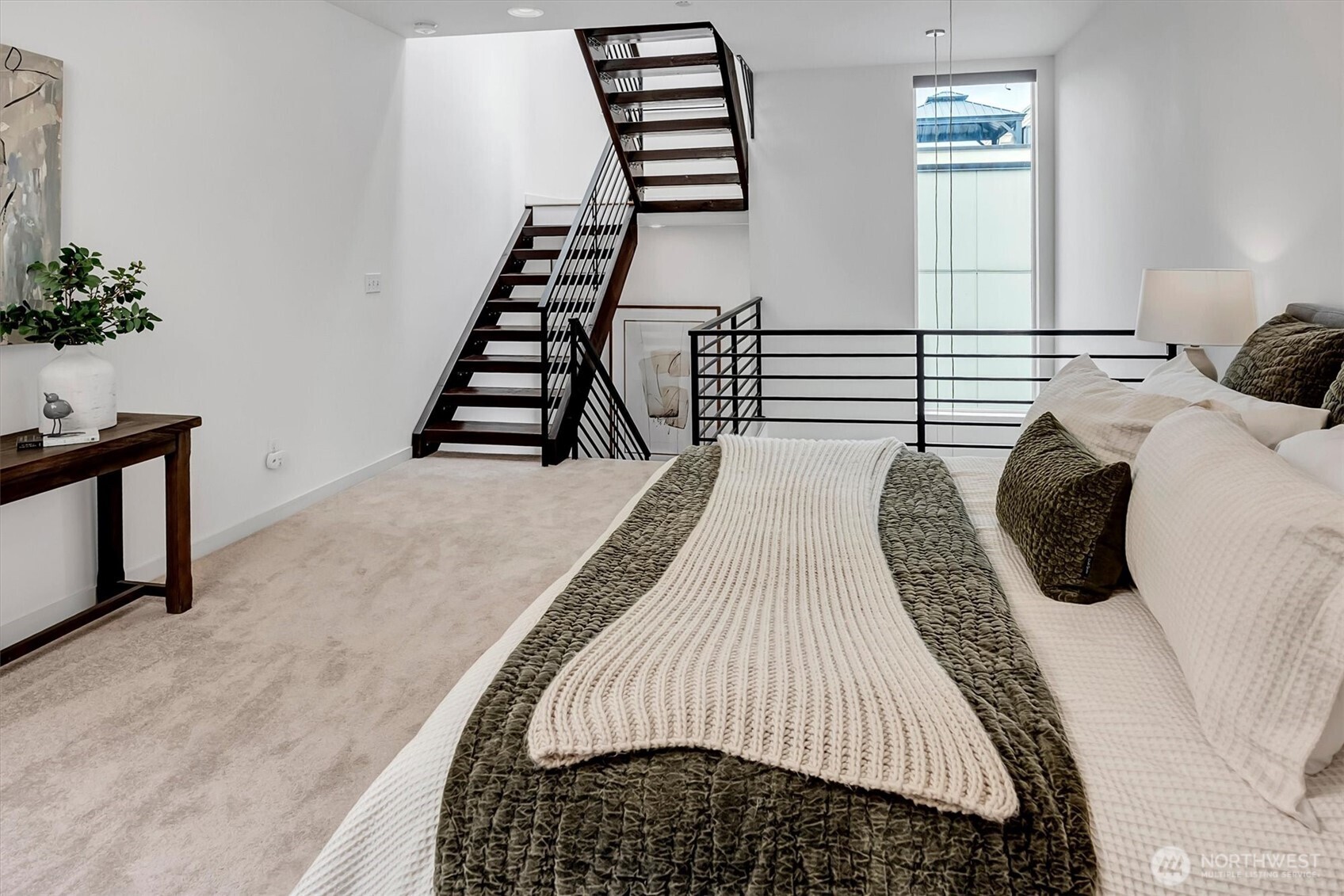 1915 25th Avenue S Unit: Unit D