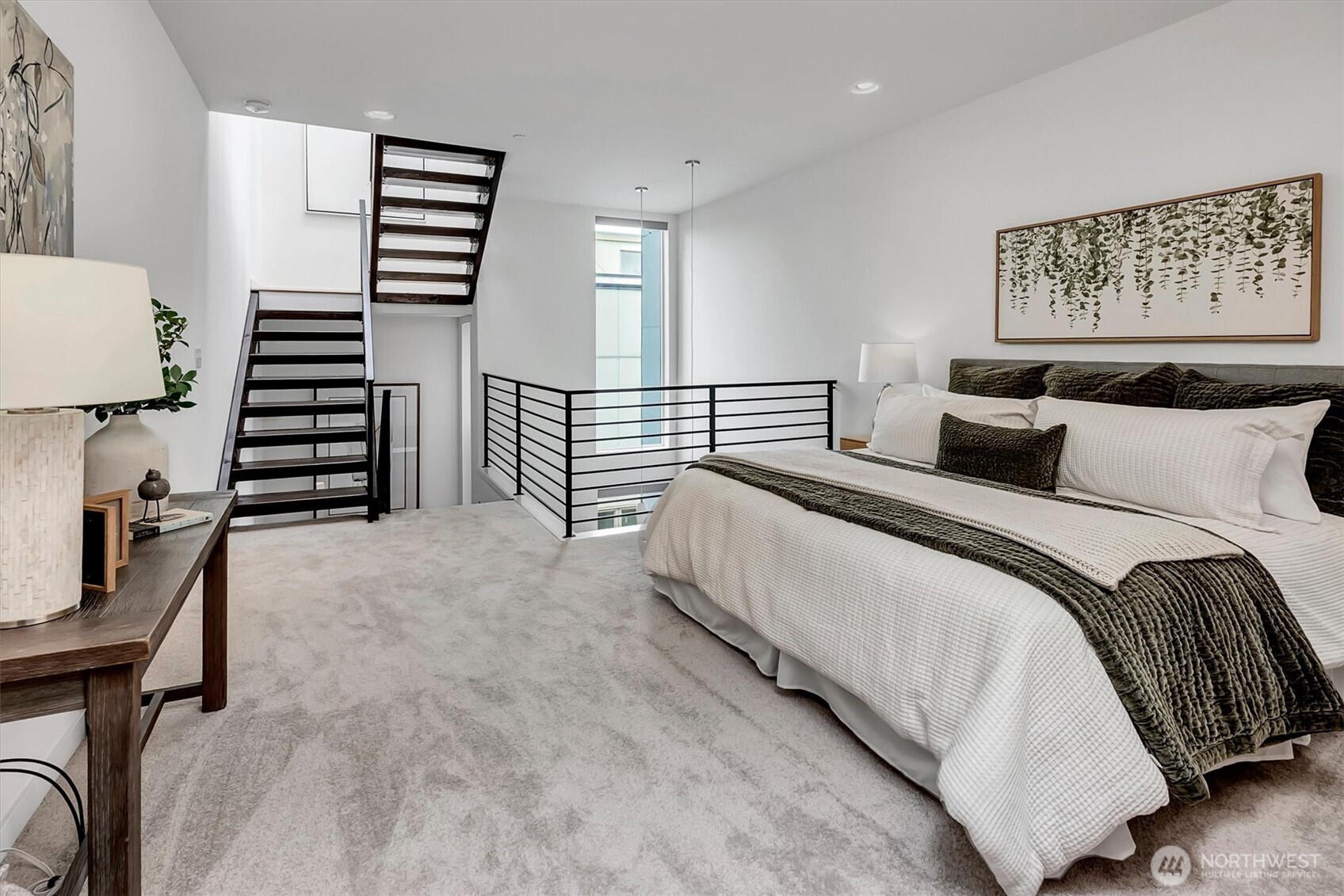 1915 25th Avenue S Unit: Unit D