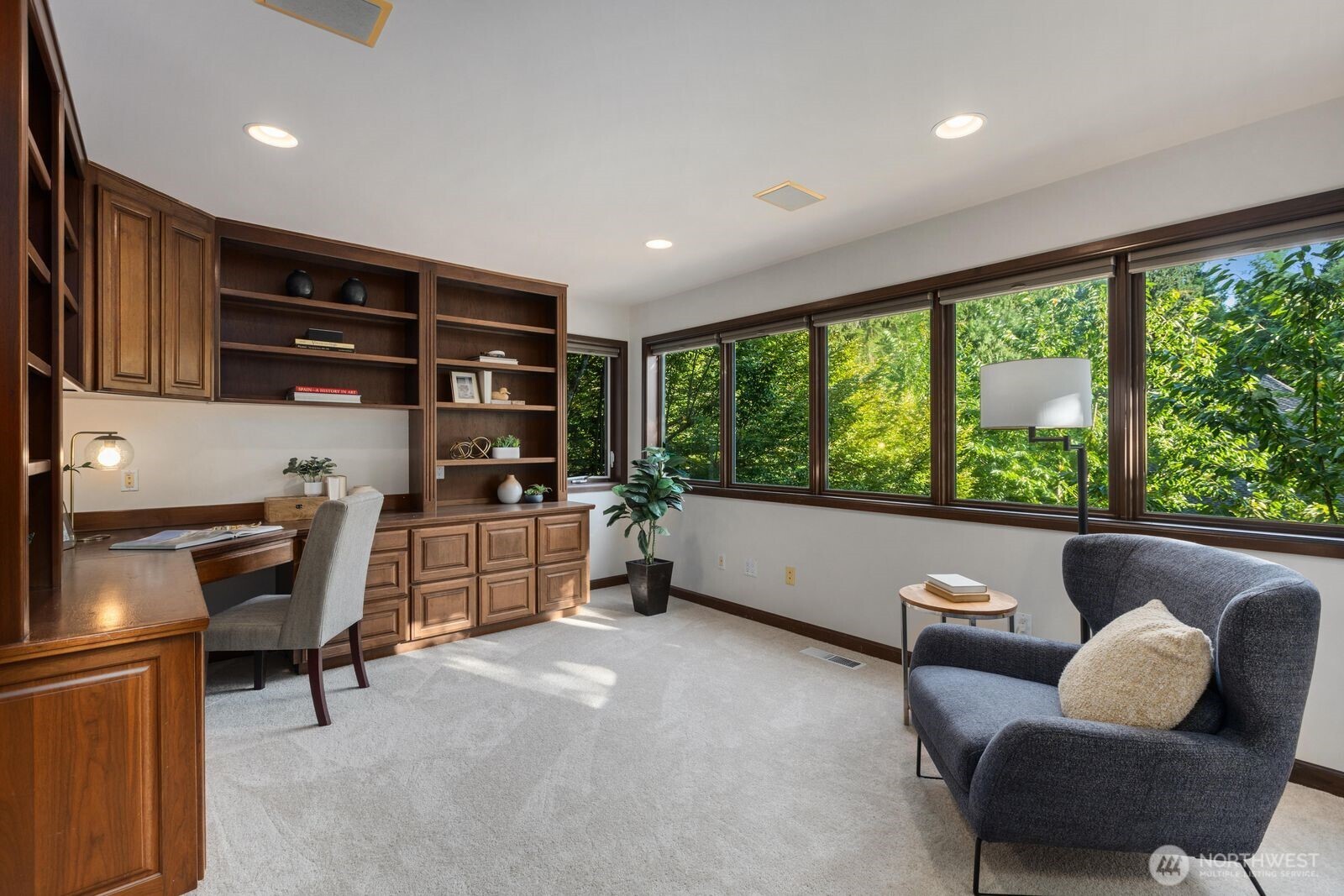 19510 223rd Avenue NE