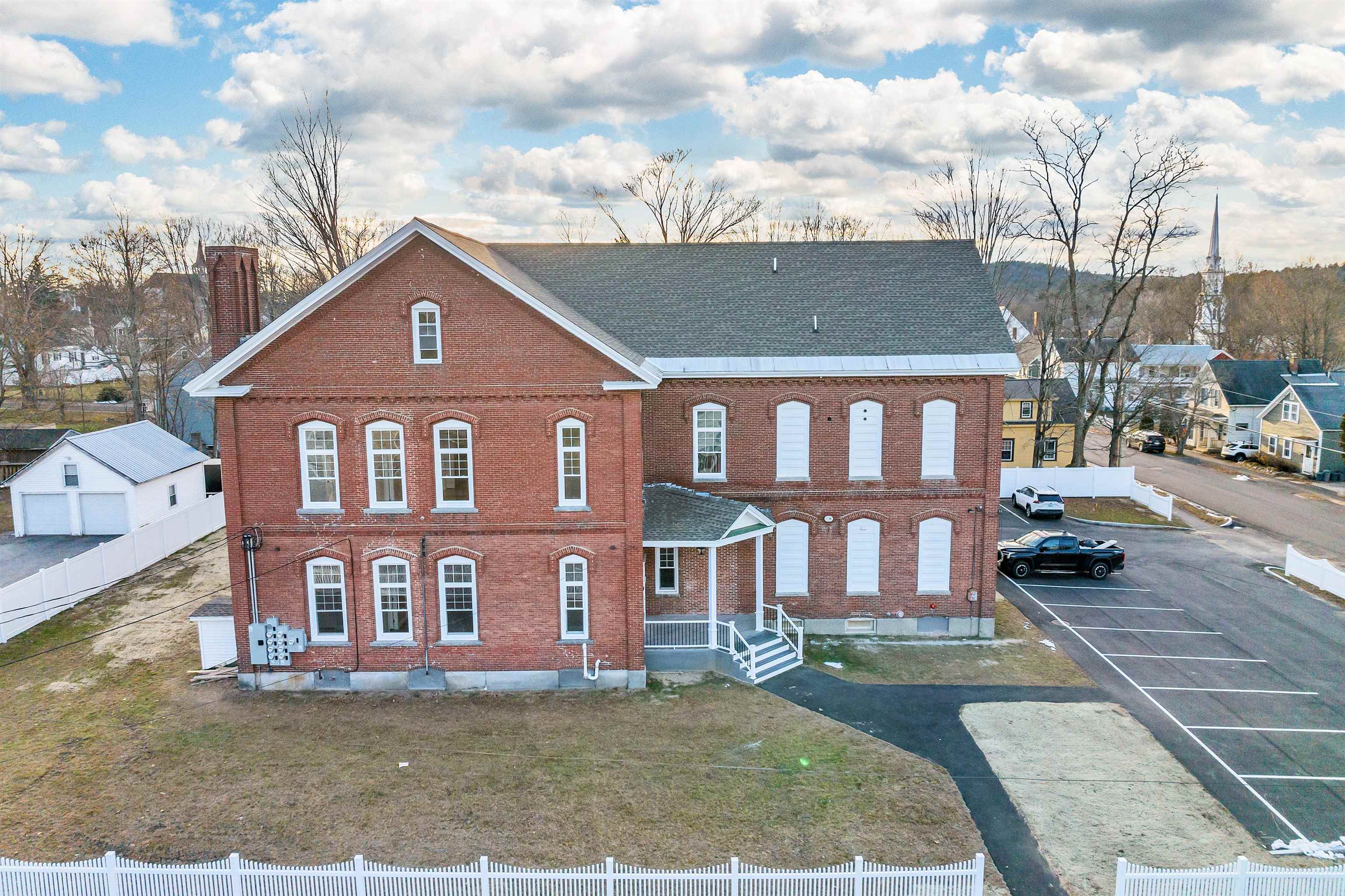 12 Cross Street Unit: 202