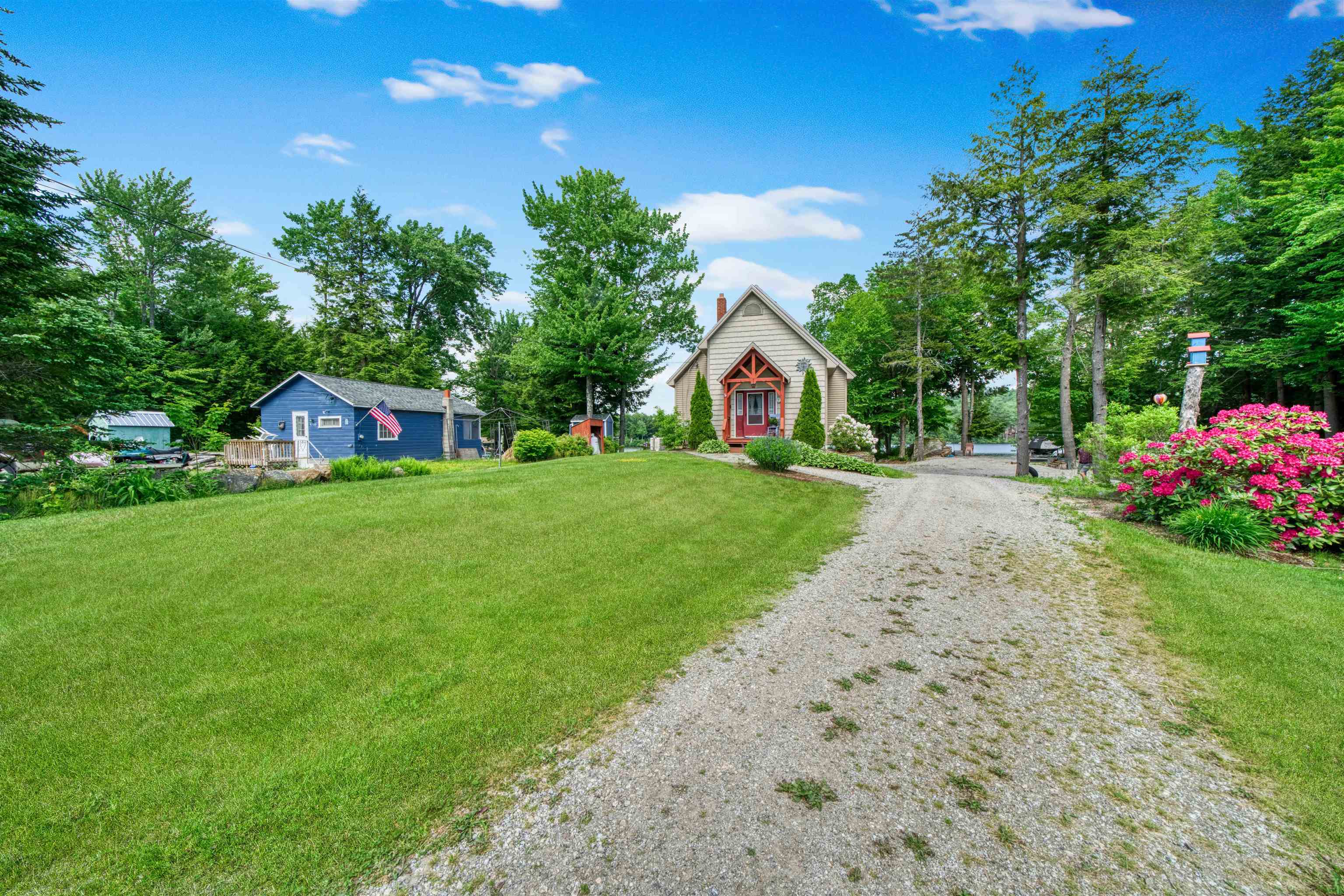 1705 Valley Road