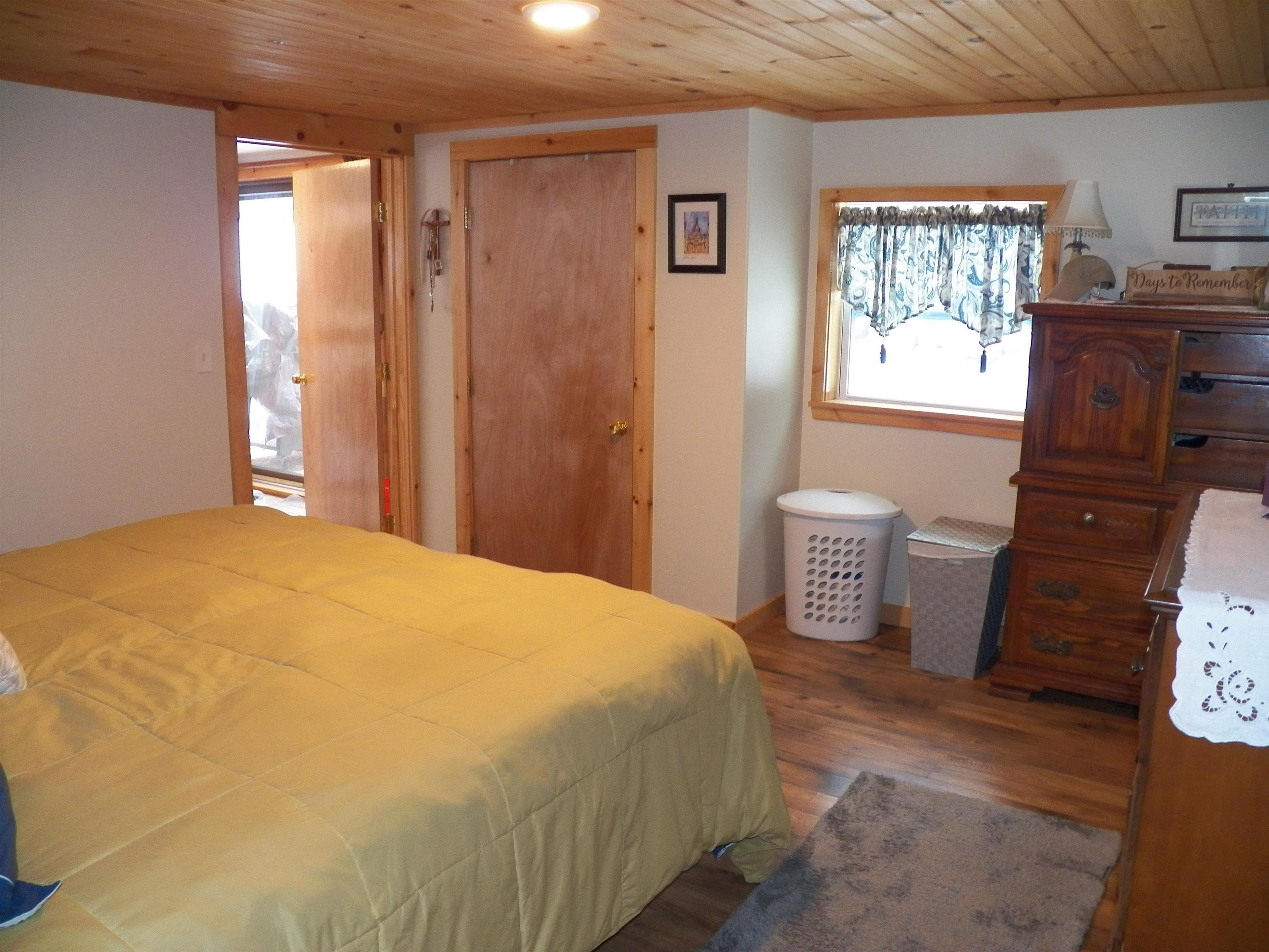 6 Deerpoint Drive