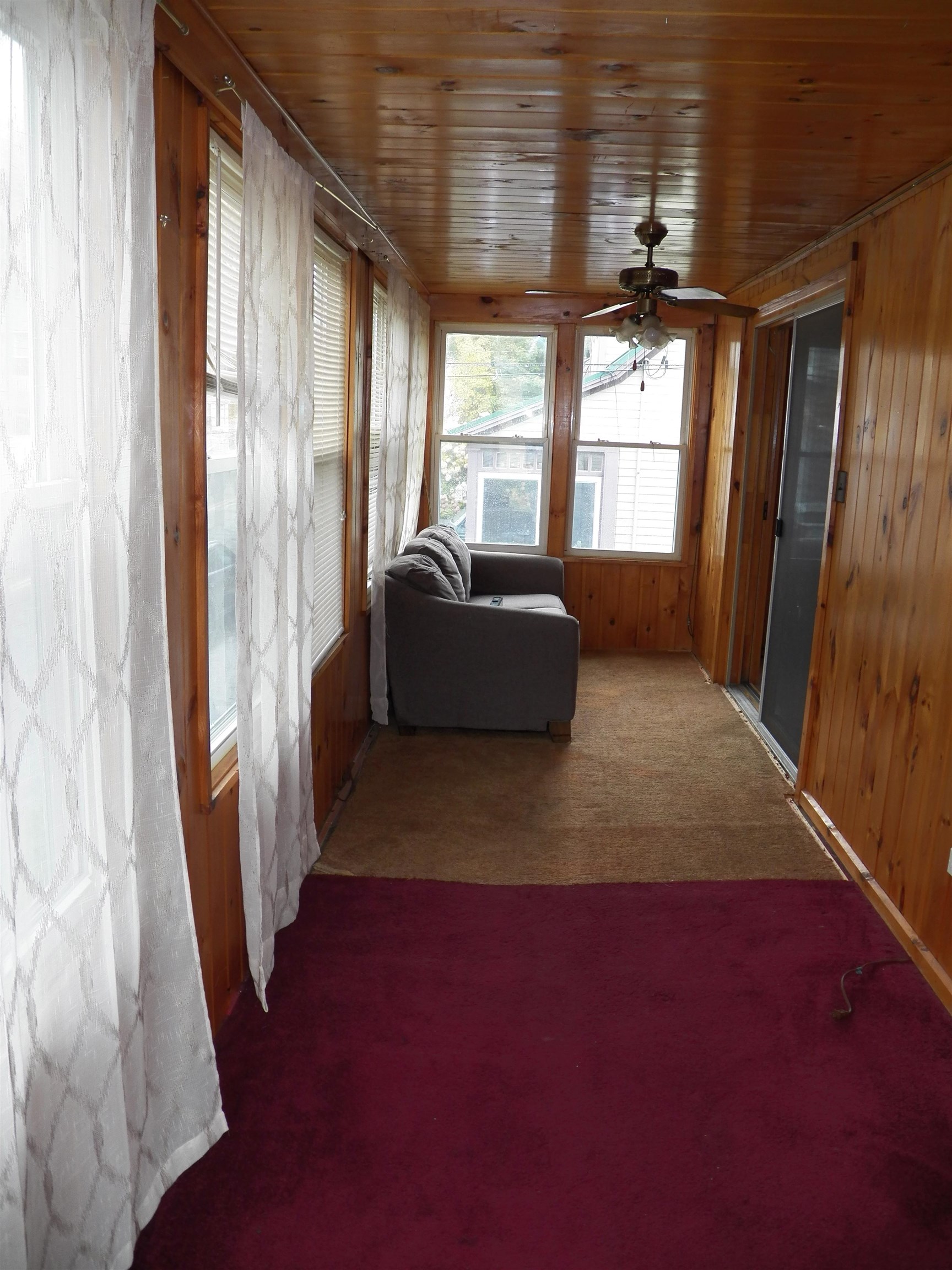 437 Willard Street