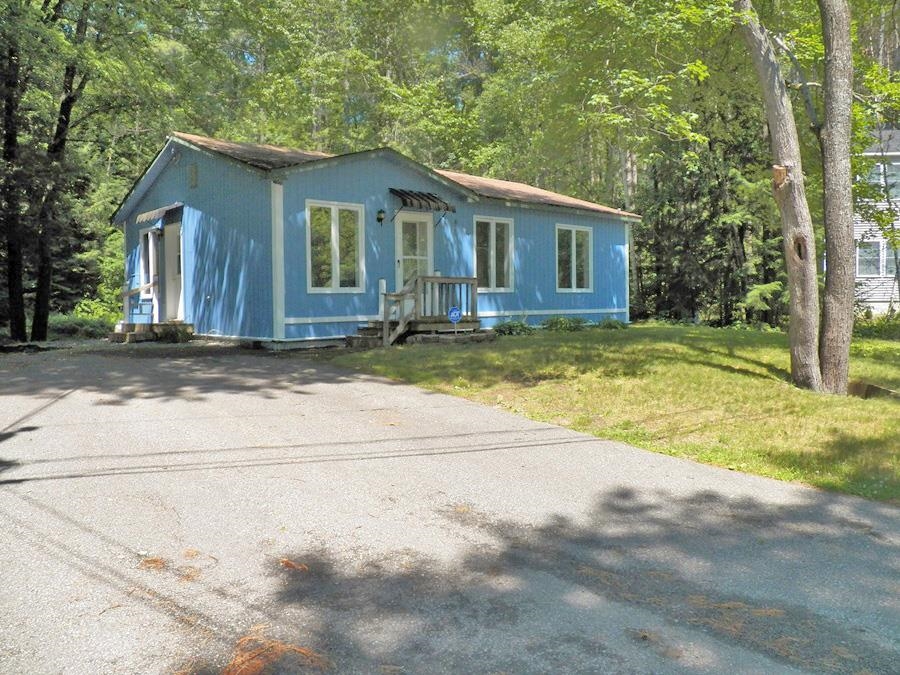 25 Woodlawn Avenue