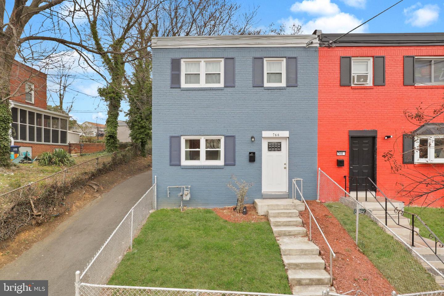 766 Congress St SE