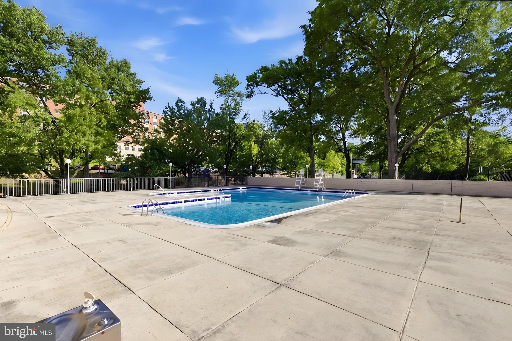 1300 ARMY NAVY DRIVE 815