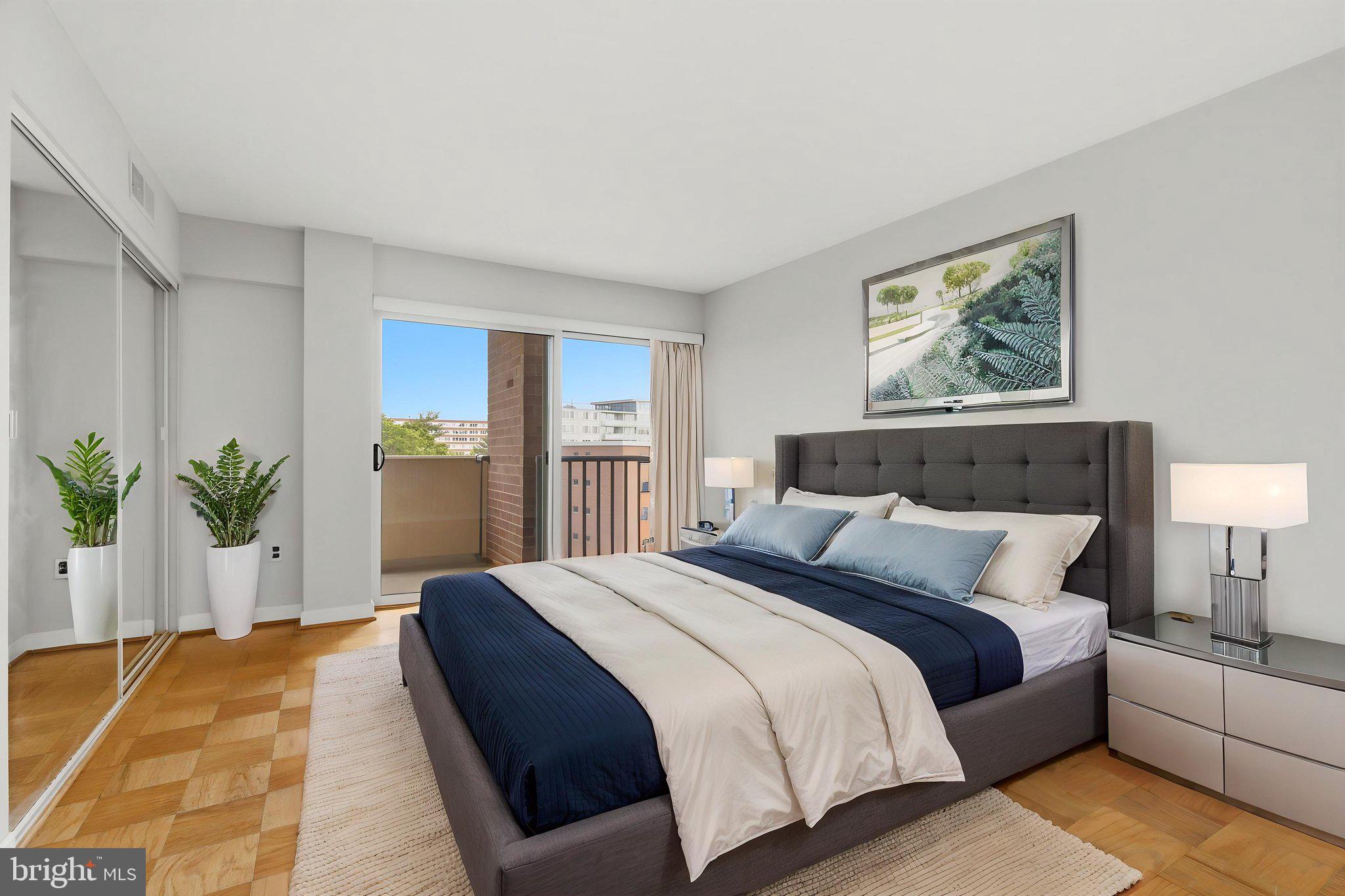 1300 ARMY NAVY DRIVE 815