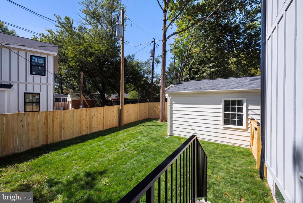 4608 2ND ROAD N